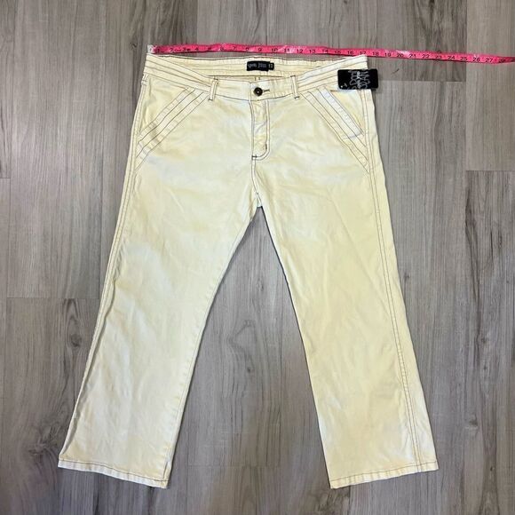 Vintage y2k Spoon capris in light yellow sz 13 low rise. - Picture 8 of 14